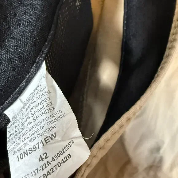 Wrangler ATG‎ Shorts Mens 42 Beige Pockets Fishing Hiking Outdoor Performance - Picture 8 of 8